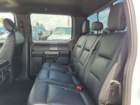 Used 2018 Ford F150 XLT w/ Equipment Group 302A Luxury AWD/4WD image 13