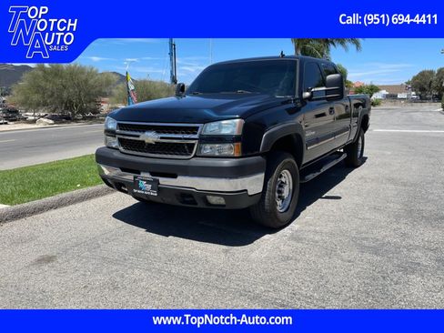 Used 2006 Chevrolet Silverado 2500 LT w/ Onstar Plus Package AWD/4WD image 1