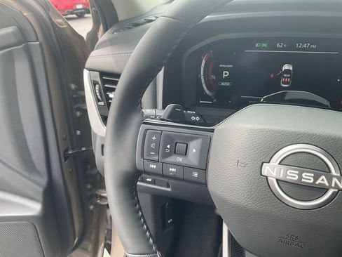 Used 2025 Nissan Rogue SL w/ Tech Package AWD/4WD image 20