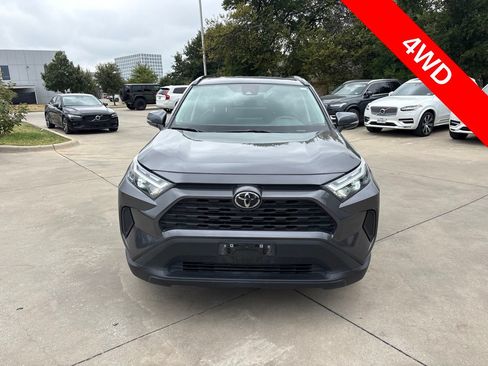 Used 2024 Toyota RAV4 XLE AWD/4WD image 2