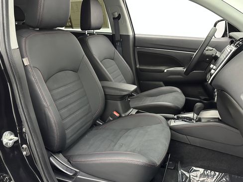 Used 2025 Mitsubishi Outlander Sport SE image 34