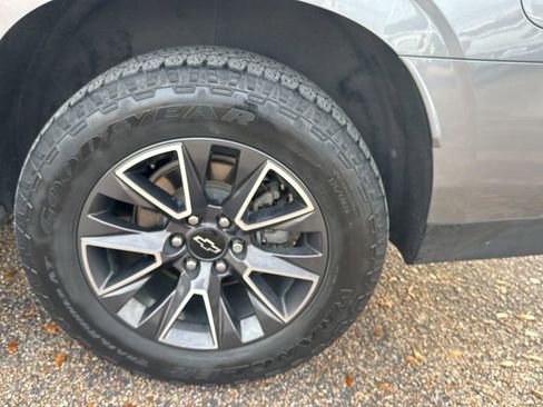 Used 2021 Chevrolet Tahoe Z71 w/ Luxury Package image 18