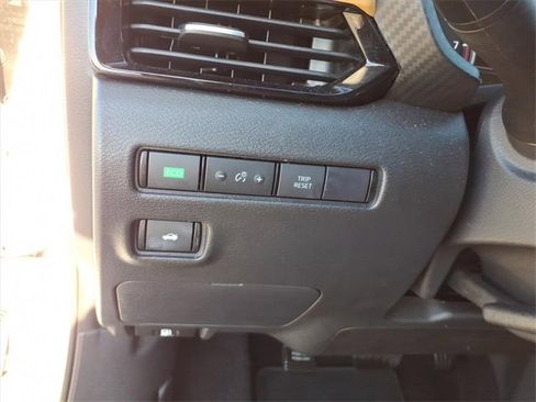 Certified 2024 Nissan Sentra SV w/ SV Premium Package image 8