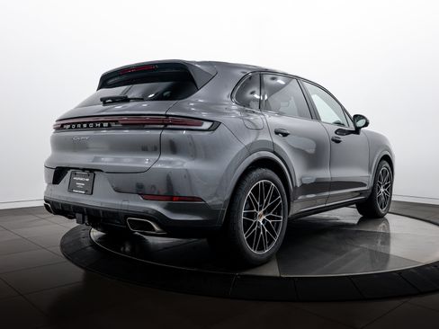 Certified 2026 Porsche Cayenne image 7