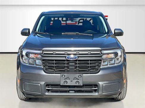 Used 2022 Ford Maverick Lariat image 2