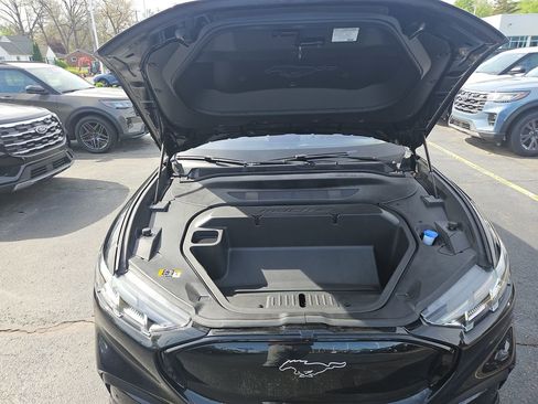 Used 2025 Ford Mustang Mach-E Premium AWD/4WD image 28