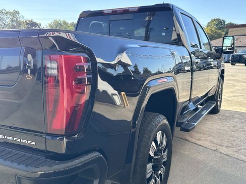 Used 2024 GMC Sierra 2500 Denali w/ Denali Reserve Package image 13