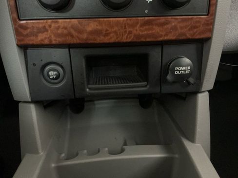 Used 2008 Dodge Durango SLT w/ Convenience Group image 12