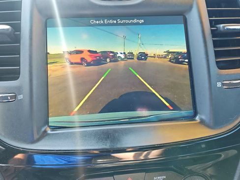 Used 2018 Chrysler 300 S w/ 300S Premium Group RWD image 23
