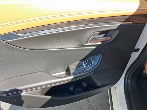 Used 2014 Chevrolet Impala LTZ FWD image 18