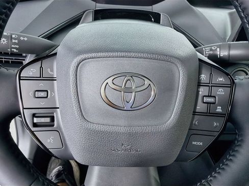 New 2027 Toyota Prius Plug-In Hybrid FWD image 15
