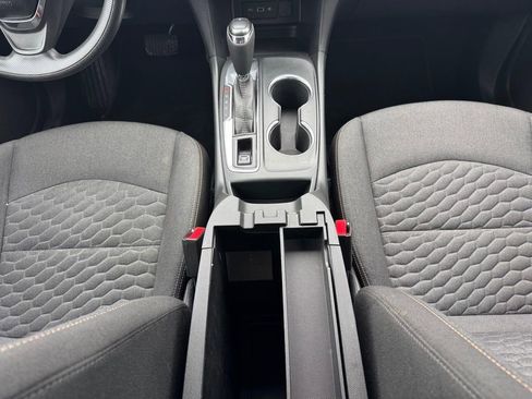 Used 2020 Chevrolet Equinox LT image 17