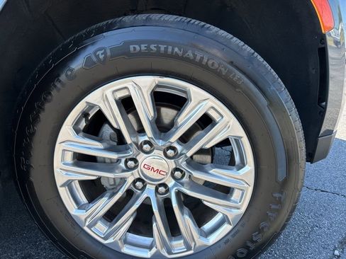 Used 2021 GMC Yukon SLT w/ SLT Luxury Plus Package image 38