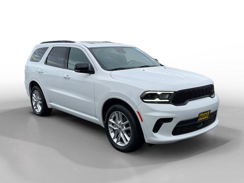 Used 2024 Dodge Durango GT image 7