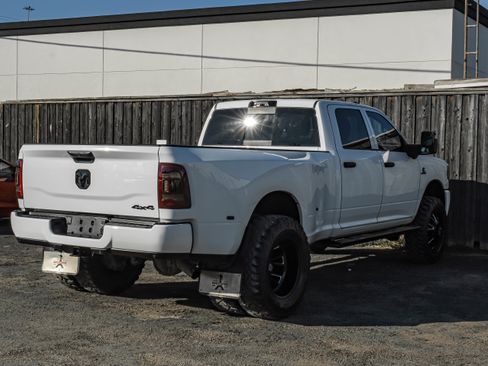 Used 2024 RAM 3500 Tradesman w/ Towing Technology Group image 8