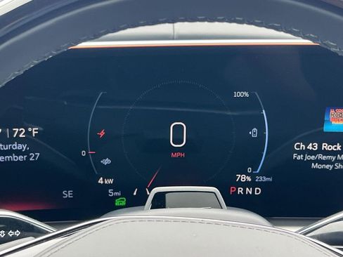 New 2026 Cadillac Lyriq V image 15