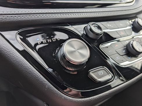 New 2026 Chrysler Pacifica Limited image 27