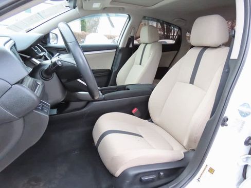 Certified 2021 Honda Civic EX image 11