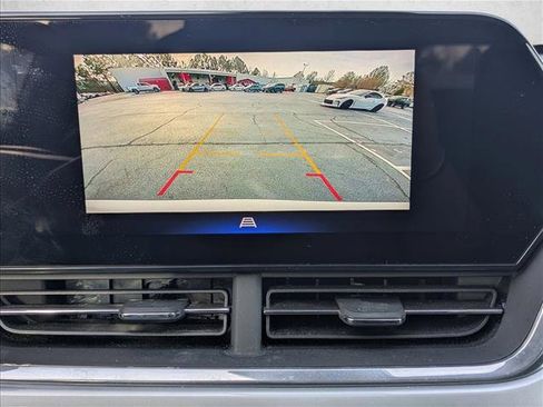 Used 2024 Chevrolet Trax LT image 18