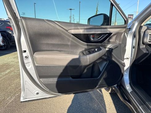 Used 2022 Subaru Outback Onyx Edition XT image 17