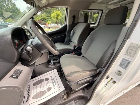 Used 2016 Chevrolet City Express LT FWD image 19