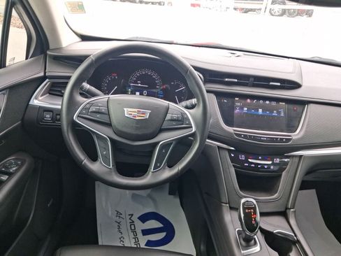 Used 2017 Cadillac XT5 Luxury FWD image 21