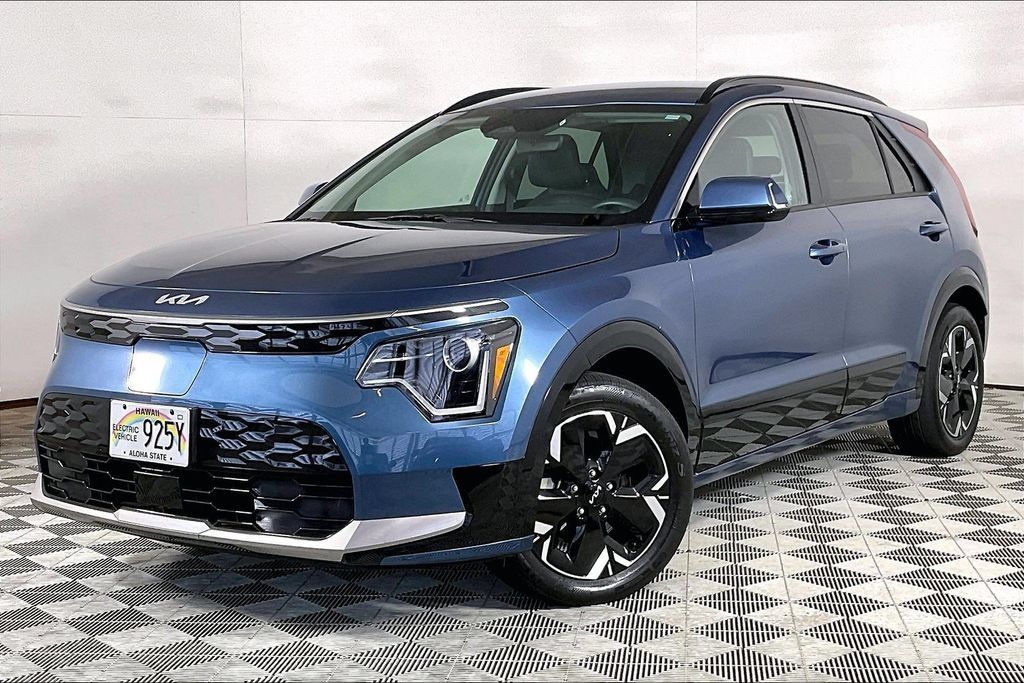 Used 2023 Kia Niro Wind FWD image 1