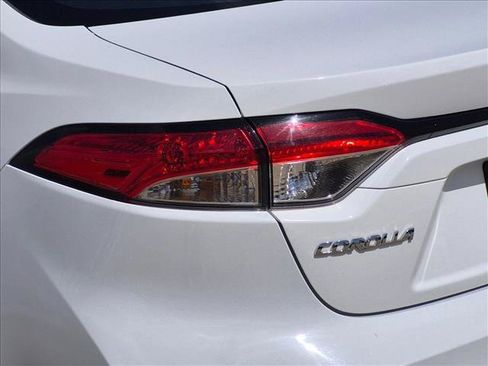 Used 2024 Toyota Corolla LE FWD image 7