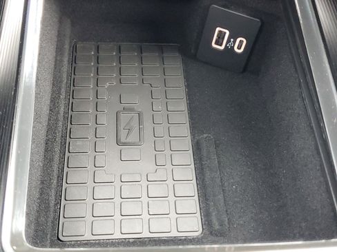 New 2026 Lincoln Corsair Premiere image 23