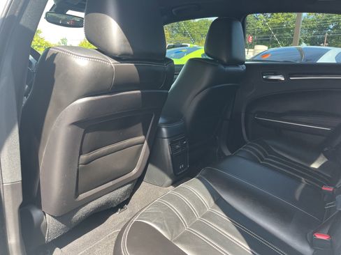 Used 2023 Chrysler 300 S image 10