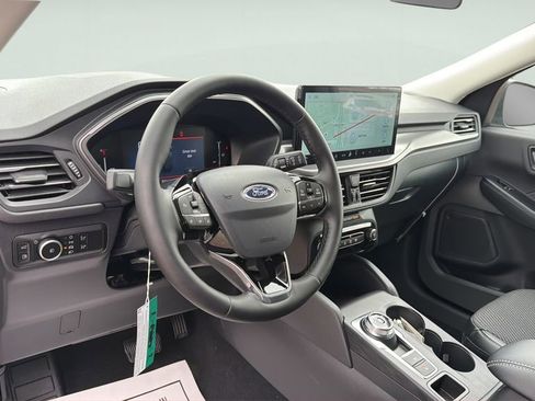 New 2026 Ford Escape SE w/ Class II Trailer Tow Package FWD image 23