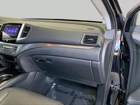 Used 2017 Honda Ridgeline RTL-T image 18