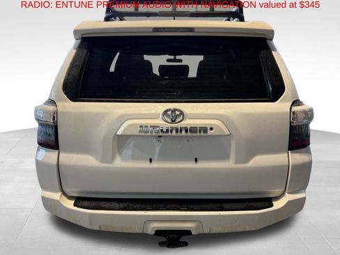 Used 2017 Toyota 4Runner SR5 image 6