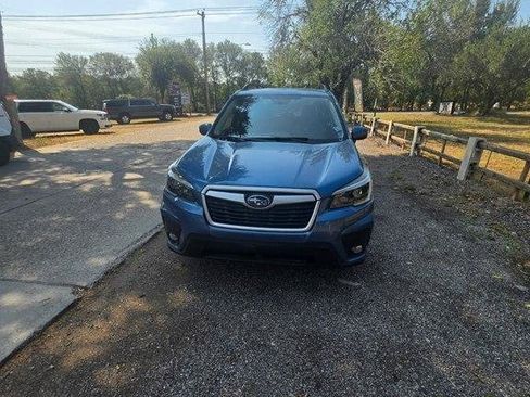 Used 2021 Subaru Forester Premium AWD/4WD image 1