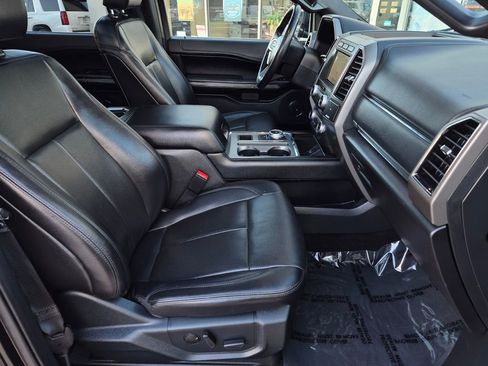 Used 2021 Ford Expedition Max XLT image 28