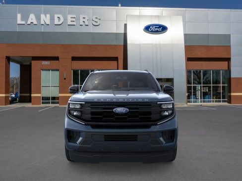 New 2025 Ford Expedition Max Active image 6