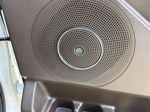 Used 2024 Ford Expedition King Ranch image 21