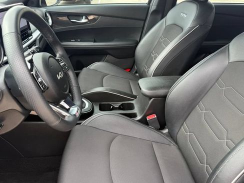 Used 2022 Kia Forte GT-Line w/ GT-Line Premium Package FWD image 9