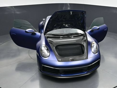 Certified 2020 Porsche 911 Carrera 4S AWD/4WD image 30