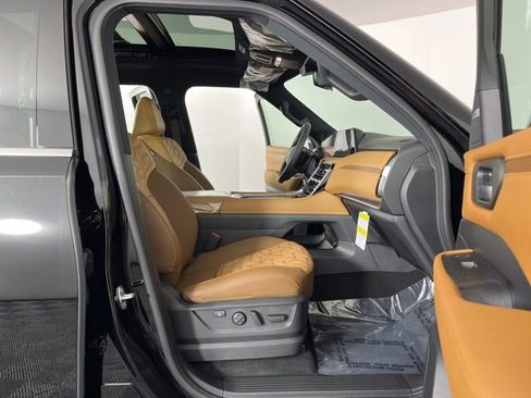 New 2026 Nissan Armada Platinum Reserve image 40