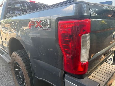 Used 2019 Ford F250 Lariat w/ Lariat Value Package AWD/4WD image 10