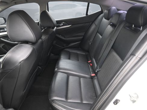 Used 2018 Nissan Maxima 3.5 SV image 15