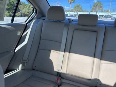 Used 2017 Honda Accord EX-L image 12