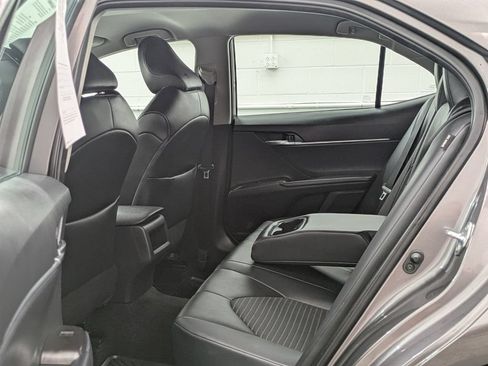 Used 2024 Toyota Camry SE FWD image 11