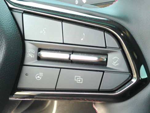 Certified 2024 Chevrolet Traverse RS w/ LPO, Floor Liner Package AWD/4WD image 27