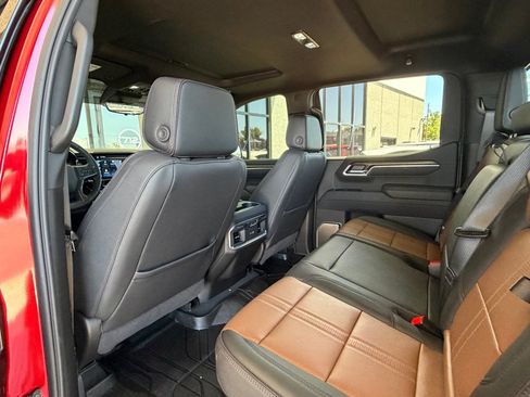 Used 2026 Chevrolet Silverado 1500 High Country RWD image 25