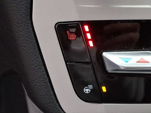 Used 2024 Ford Explorer XLT w/ Equipment Group 202A image 23