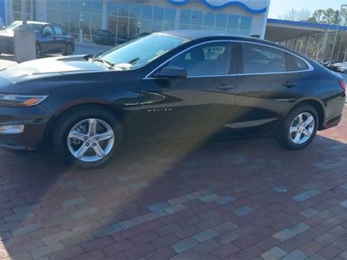 Used 2023 Chevrolet Malibu LS image 7