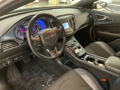 Used 2016 Chrysler 200 S image 23