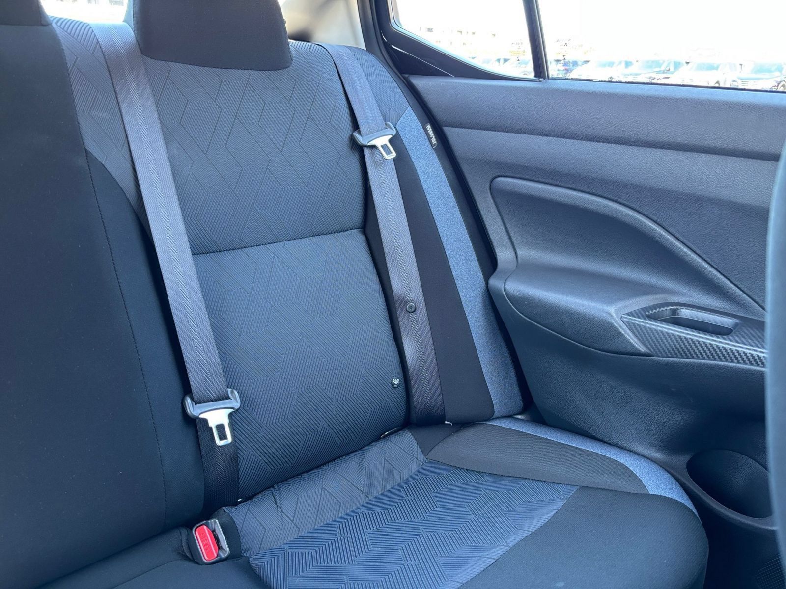 Used 2025 Nissan Versa SV FWD image 34